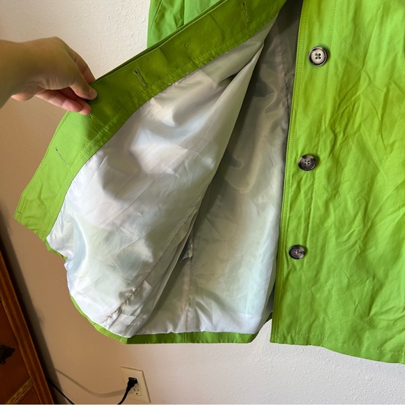 Eddie Bauer | Green Outdoor Jacket - Picture 4 of 10